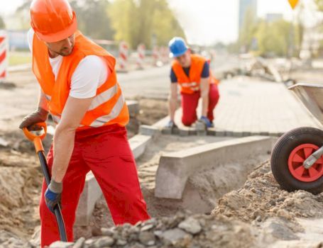 Encontrar obras de instalação de pavimentação e rede diversificada (VRD)